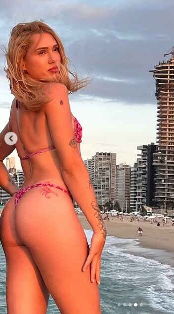 Full leaked Vallzinhaa private onlyfans photo