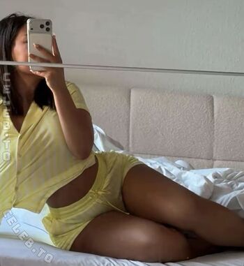 Full leaked Valonaash page private onlyfans photo