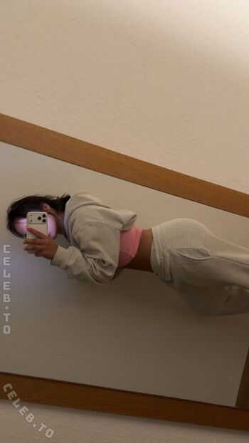 Full leaked Valonaash page private onlyfans photo