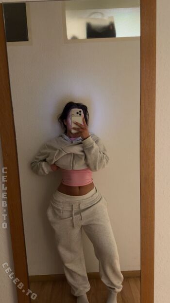 Full leaked Valonaash page private onlyfans photo