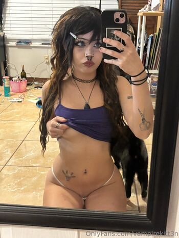 Full leaked Valvampire private onlyfans photo