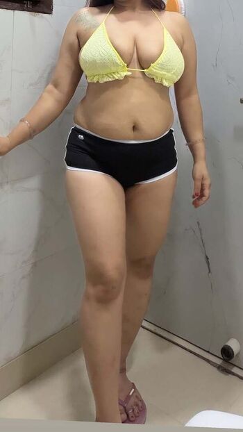 Full leaked Vandana pathak private onlyfans photo