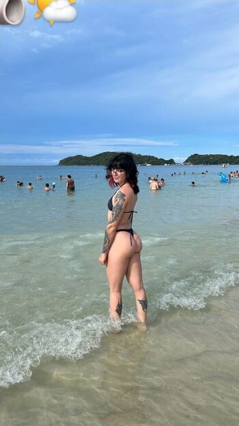 Full leaked Vaneeeer private onlyfans photo