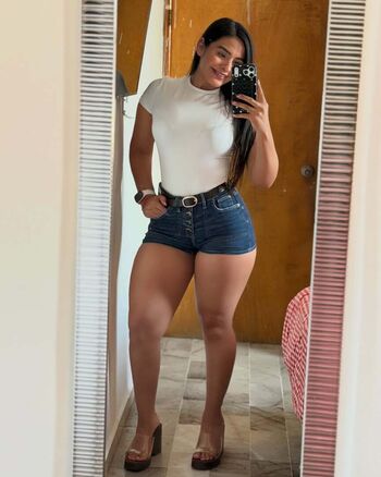 Full leaked Vanessa delamora private onlyfans photo