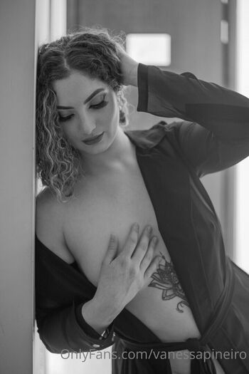 Full leaked Vanessapineiro page private onlyfans photo