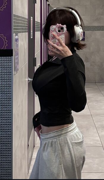 Full leaked Vekikusuo private onlyfans photo