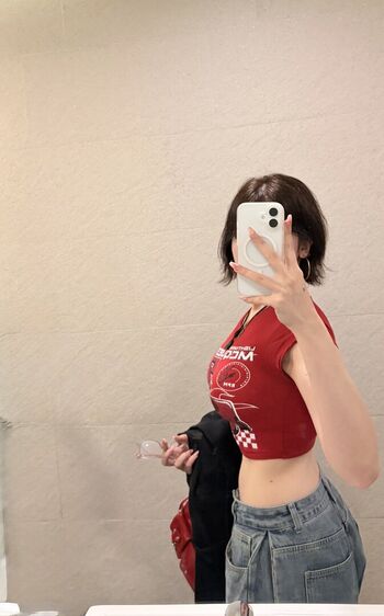 Full leaked Vekikusuo private onlyfans photo