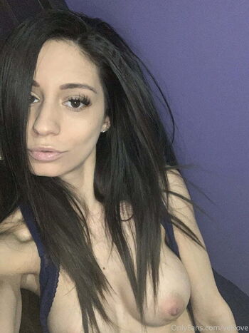 Full leaked Velilove private onlyfans photo