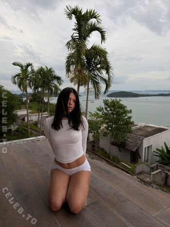 Full leaked Vellari feet private onlyfans photo