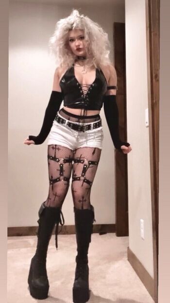 Full leaked Venom wifey page private onlyfans photo