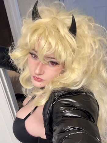 Full leaked Venom wifey private onlyfans photo