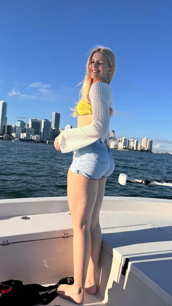 Full leaked Vera dijkmans  page private onlyfans photo