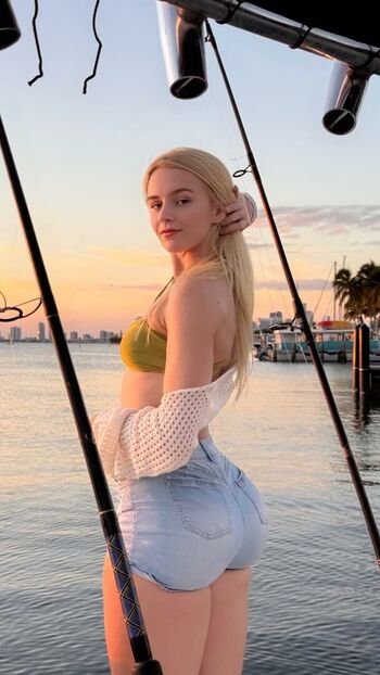 Full leaked Vera dijkmans  page private onlyfans photo