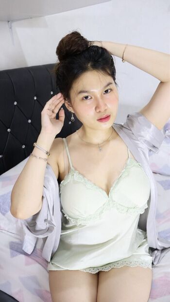Full leaked Verllyaling private onlyfans photo