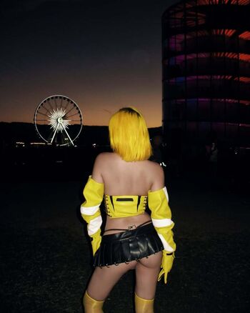 Full leaked Vickie pong page private onlyfans photo