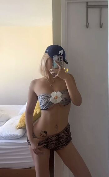 Full leaked Vickie pong private onlyfans photo