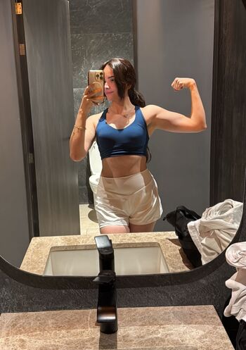 Full leaked Vickypalami private onlyfans photo