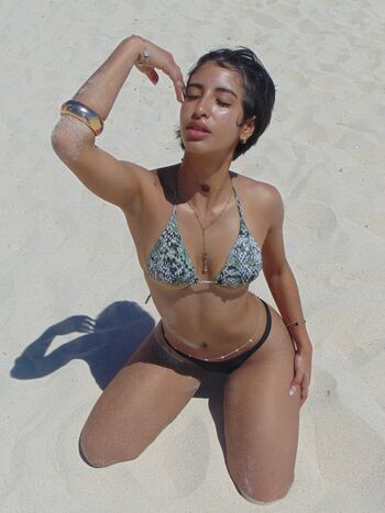 Full leaked Vickyv asmr private onlyfans photo