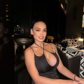 Full leaked Victoriatorresmunoz private onlyfans photo