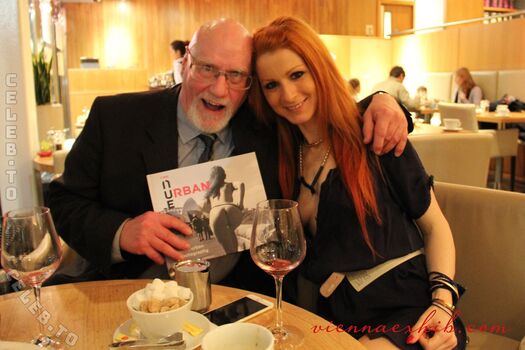 Full leaked Vienna love page private onlyfans photo