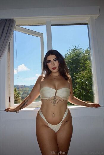 Full leaked Viennaveraa private onlyfans photo