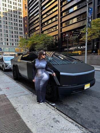 Full leaked Vikingastryr private onlyfans photo