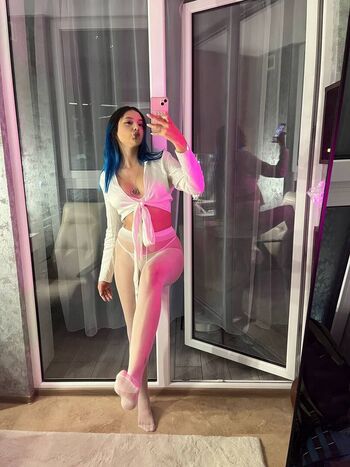 Full leaked Vikkkess private onlyfans photo