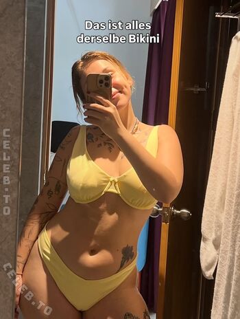 Full leaked Viky kid private onlyfans photo