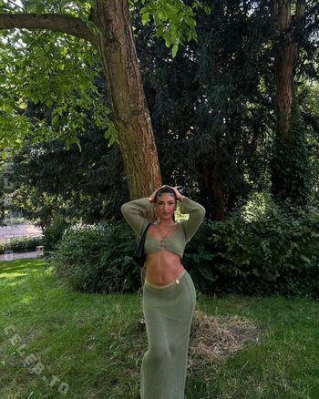 Full leaked Vinoschh private onlyfans photo