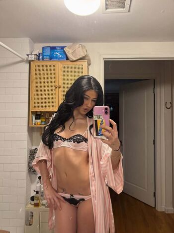 Full leaked Violet lane private onlyfans photo