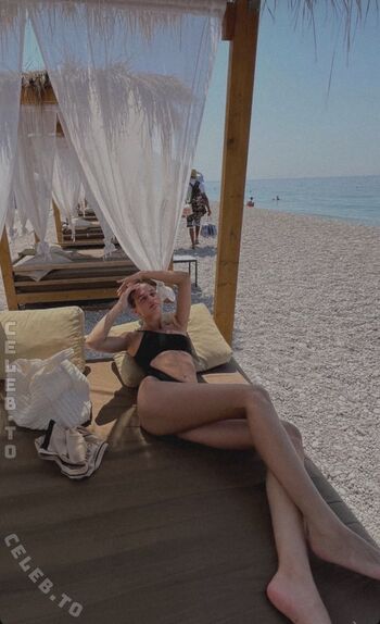 Full leaked Violetaxsh private onlyfans photo