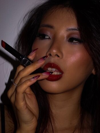 Vivian Marie Wong