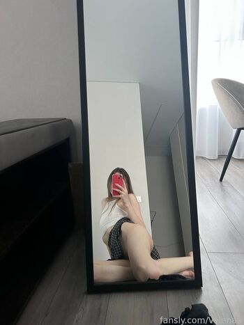 Full leaked Vixcx private onlyfans photo