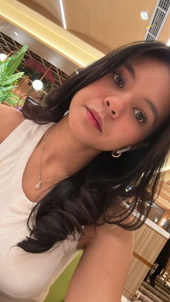 Full leaked Vlora zakiyah page private onlyfans photo