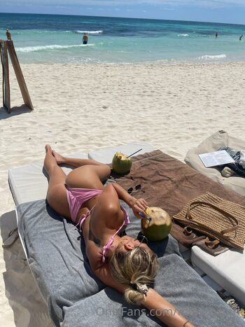 Full leaked Vodka queen page private onlyfans photo