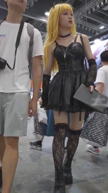 Voyeur Asian Pissing Toilet &Amp; Upskirts Only