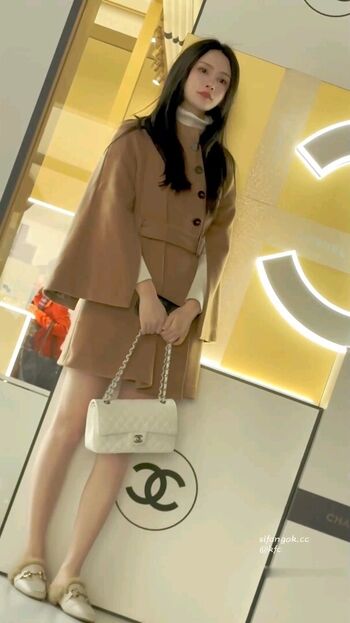 Full leaked Voyeur asian pissing toilet amp upskirts only private onlyfans photo