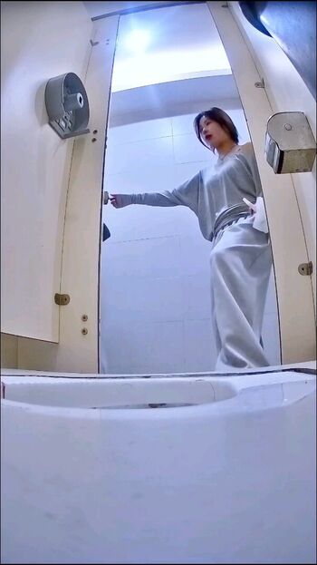 Full leaked Voyeur asian pissing toilet amp upskirts only private onlyfans photo