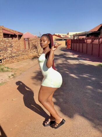 Full leaked Vunene taiwo mabunda page private onlyfans photo