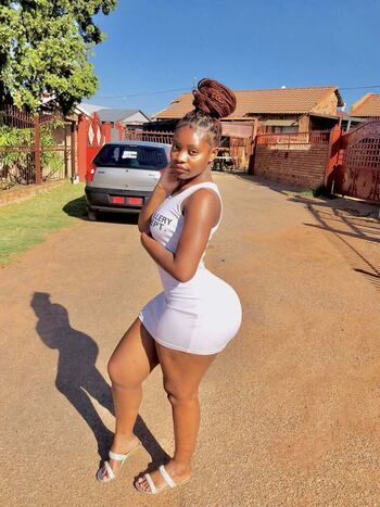 Full leaked Vunene taiwo mabunda page private onlyfans photo