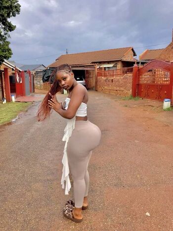 Full leaked Vunene taiwo mabunda private onlyfans photo