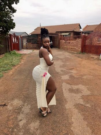 Full leaked Vunene taiwo mabunda private onlyfans photo