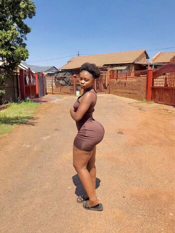 Full leaked Vunene taiwo mabunda private onlyfans photo