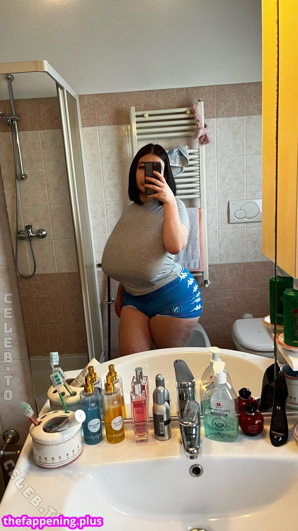 Mxmmytina / VVALENTINABONETALLI Фото оголеного OnlyFans #89