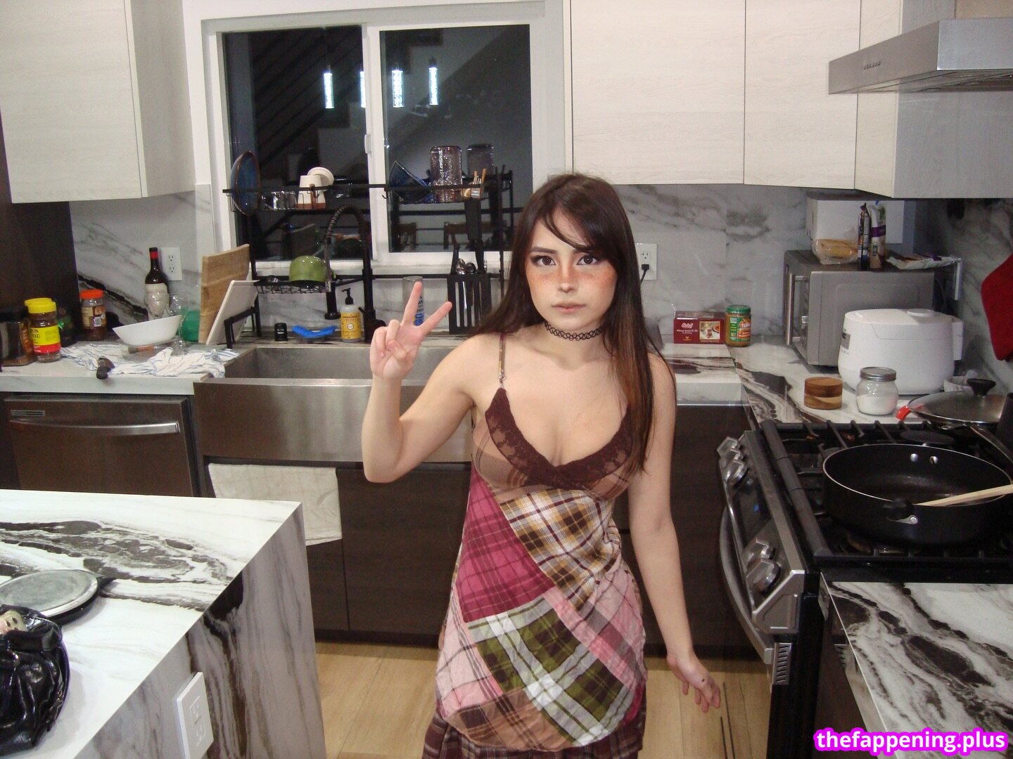 Vvriska / r9kscroller / vericha91 / wasianvriska Foto OnlyFans Desnuda #11