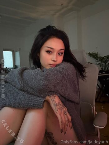 Full leaked Vylerria  page private onlyfans photo