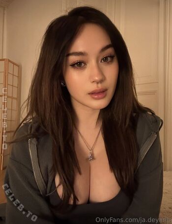 Full leaked Vylerria  page private onlyfans photo