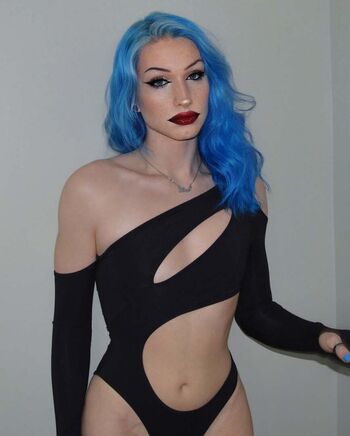 Full leaked Vylyria private onlyfans photo