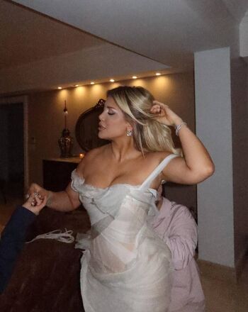 Full leaked Wanda nara private onlyfans photo
