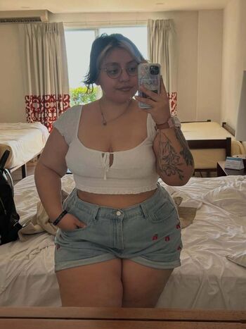 Full leaked Wandasv private onlyfans photo